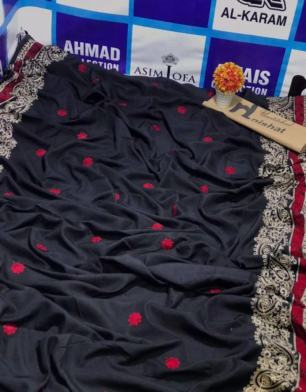 Women's Swiss Embroidered Shawl (Black)